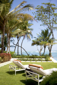 Dorado Beach, Ritz-Carlton Reserve in Puerto Rico - Su Casa Exterior with Lawn Chairs