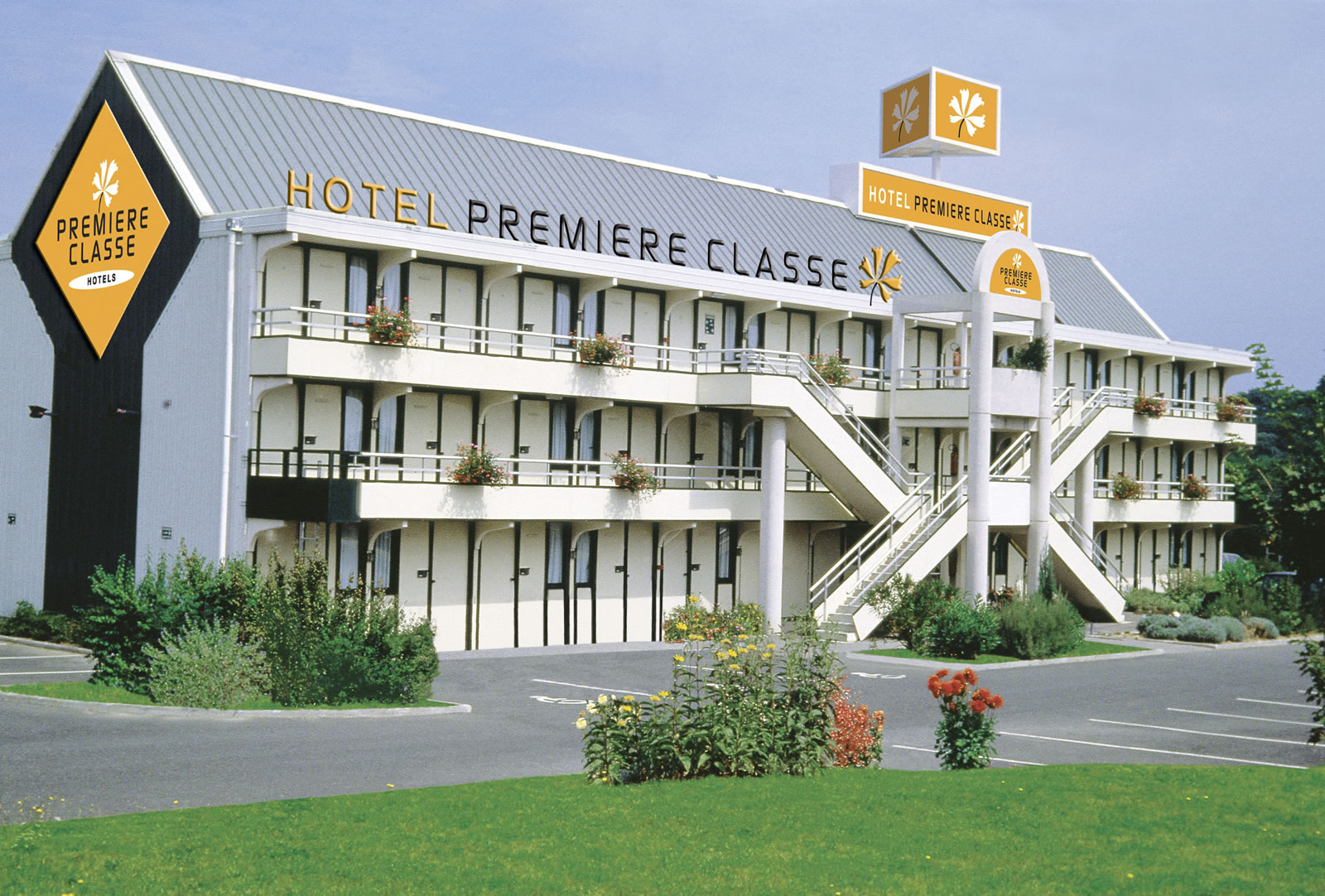 So ähnlich werden neun Motel One Hotels künftig aussehen - Markteinstieg für die französische Low-Budget-Hotelkette Première Classe