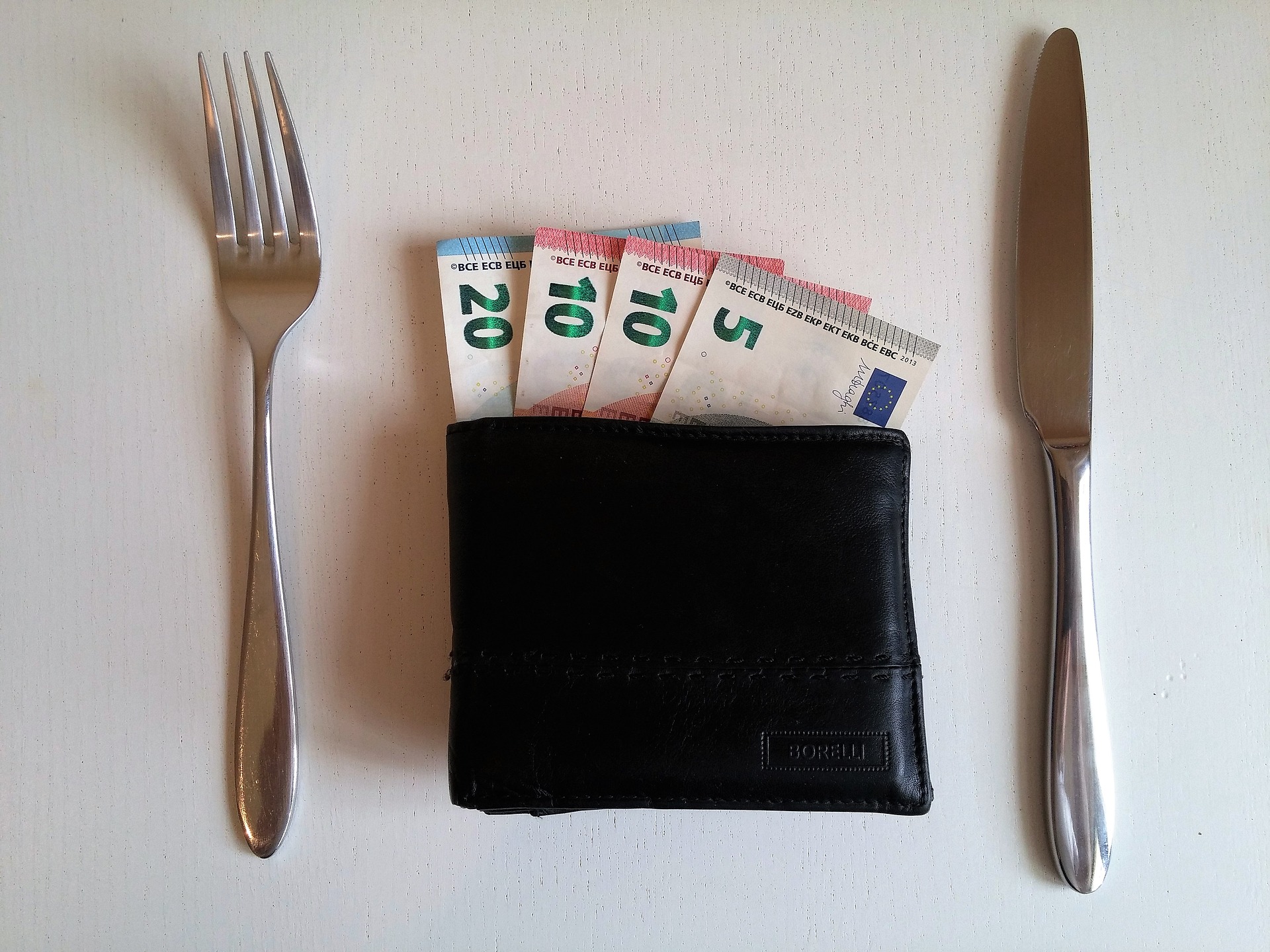 pay_in_a_restaurant